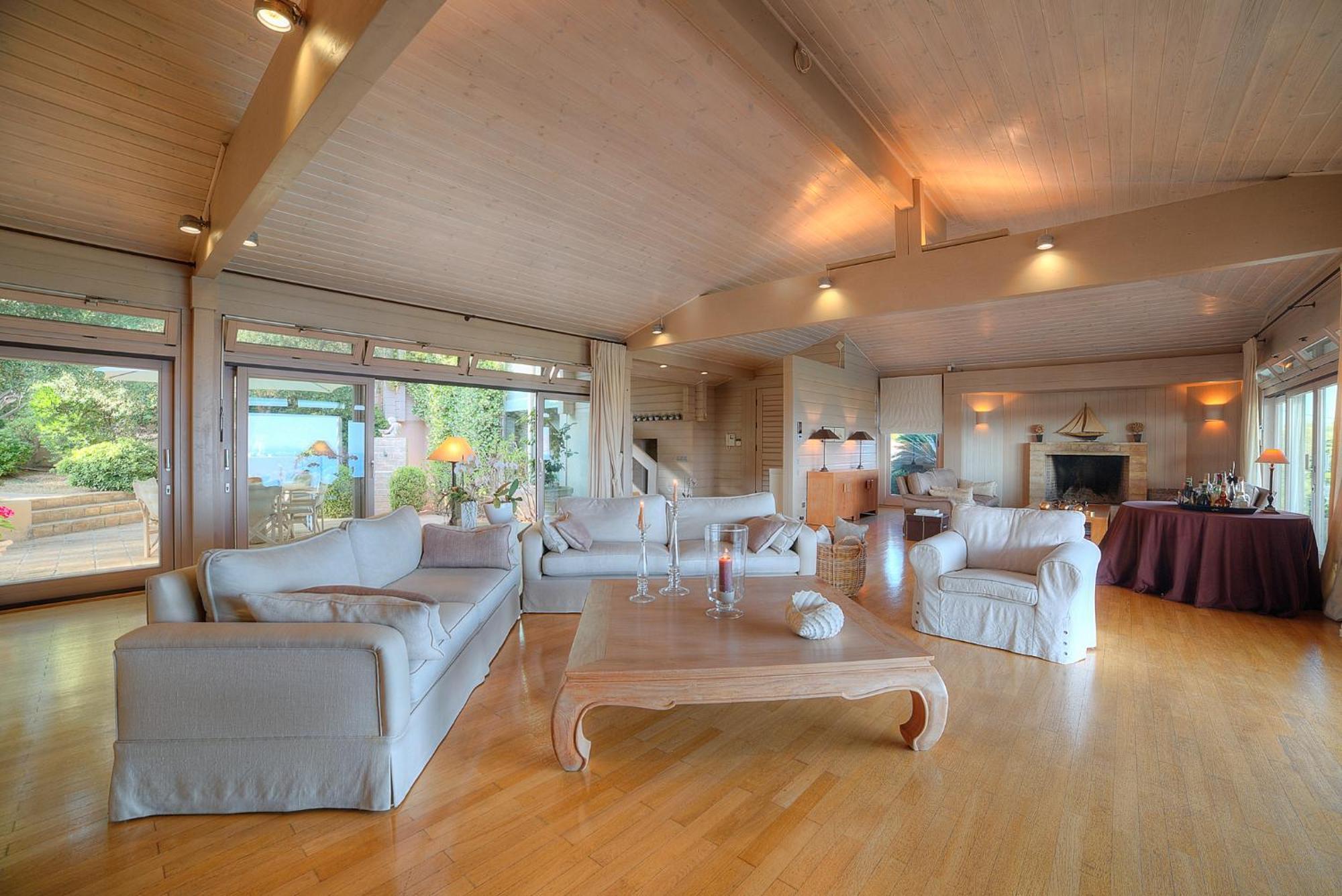 Lyciponon Villa Anavyssos Exteriör bild